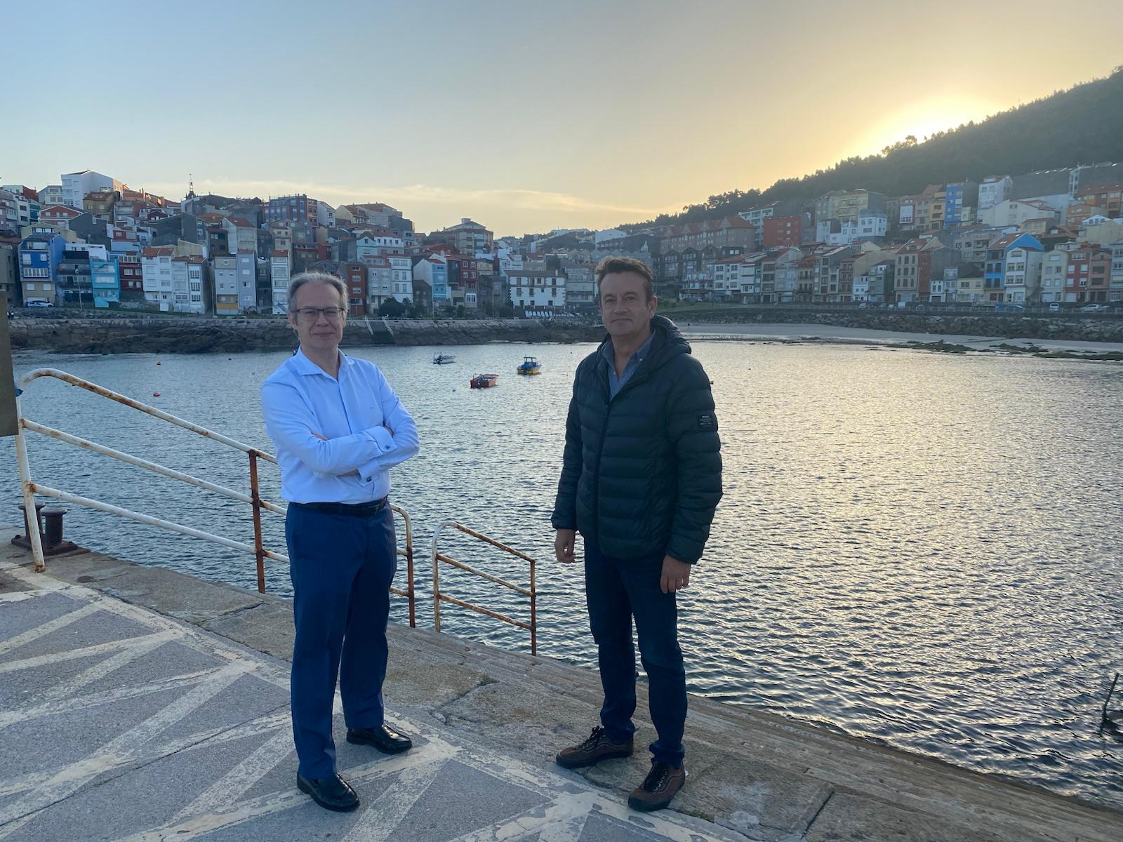 O Alcalde Roberto Carrero o tenente alcalde Oscar Alonso no Porto da Guarda
