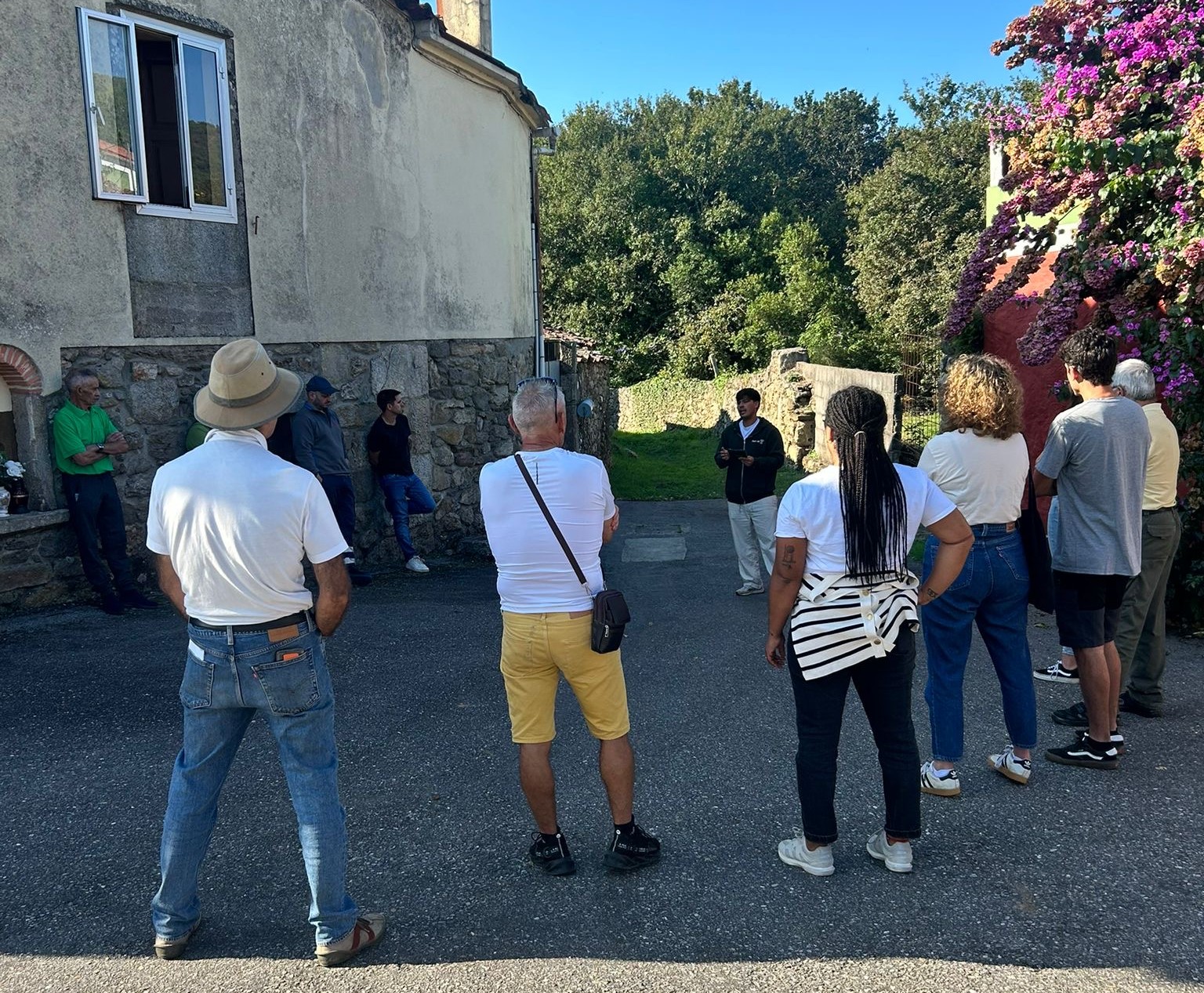 Oficina da Enerxiìa achega o proxecto O Rosal Enerxiìa aì vecinÞanza da Videira 01