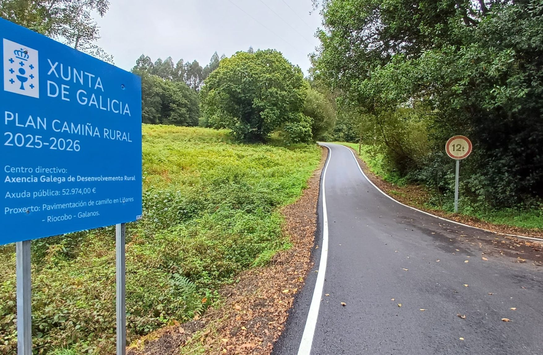 pavimentación pista entre Liñares e Galanos 2