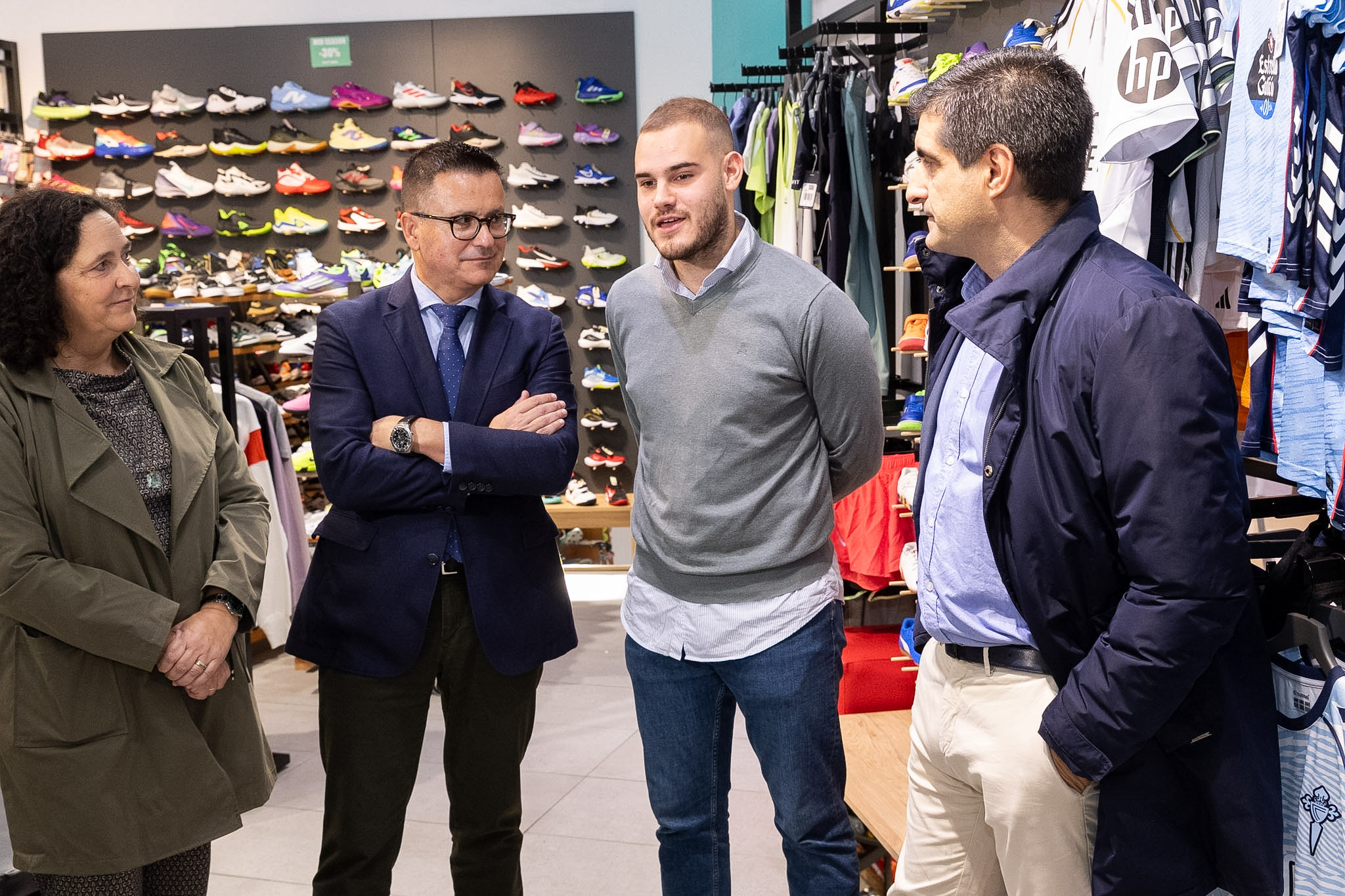 20251105ConseVisitaBonoComercioDeportesCaneda