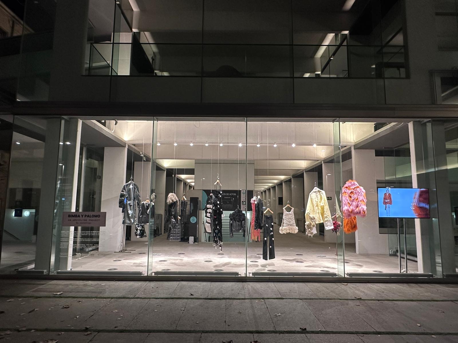 20251118_exposicion moda museo