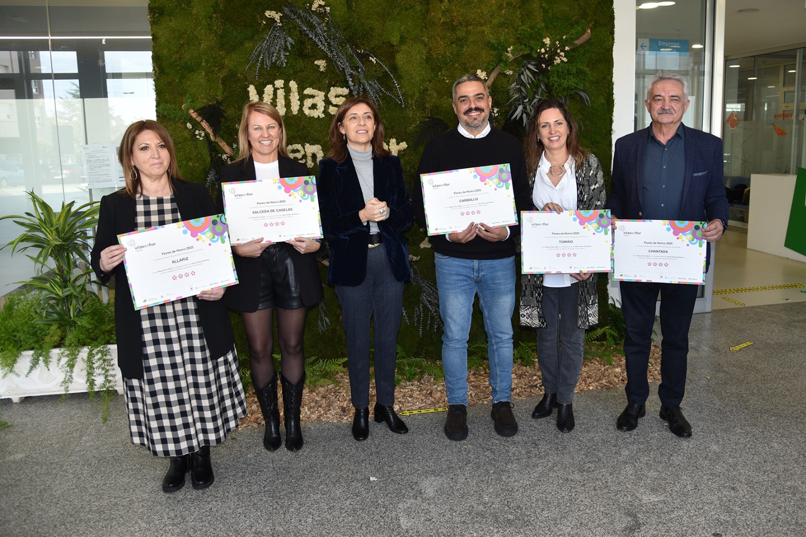 Concellos con catro flores coa conselleira Ángeles Vázquez