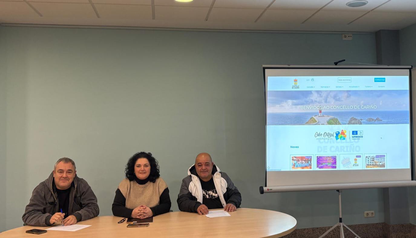 FOTO Cariño – El Concello de Cariño presenta la nueva versión de la página web municipal, más moderna, accesible y pensada para la ciudadanía