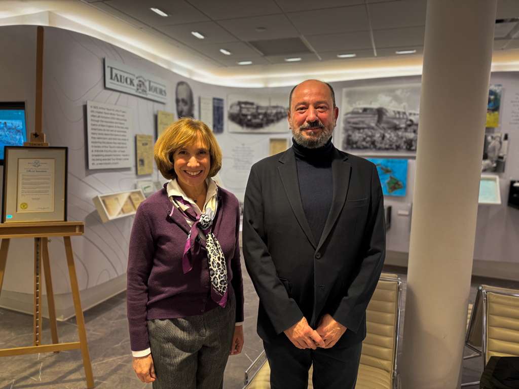 20251121 NPViaxeNY (3)