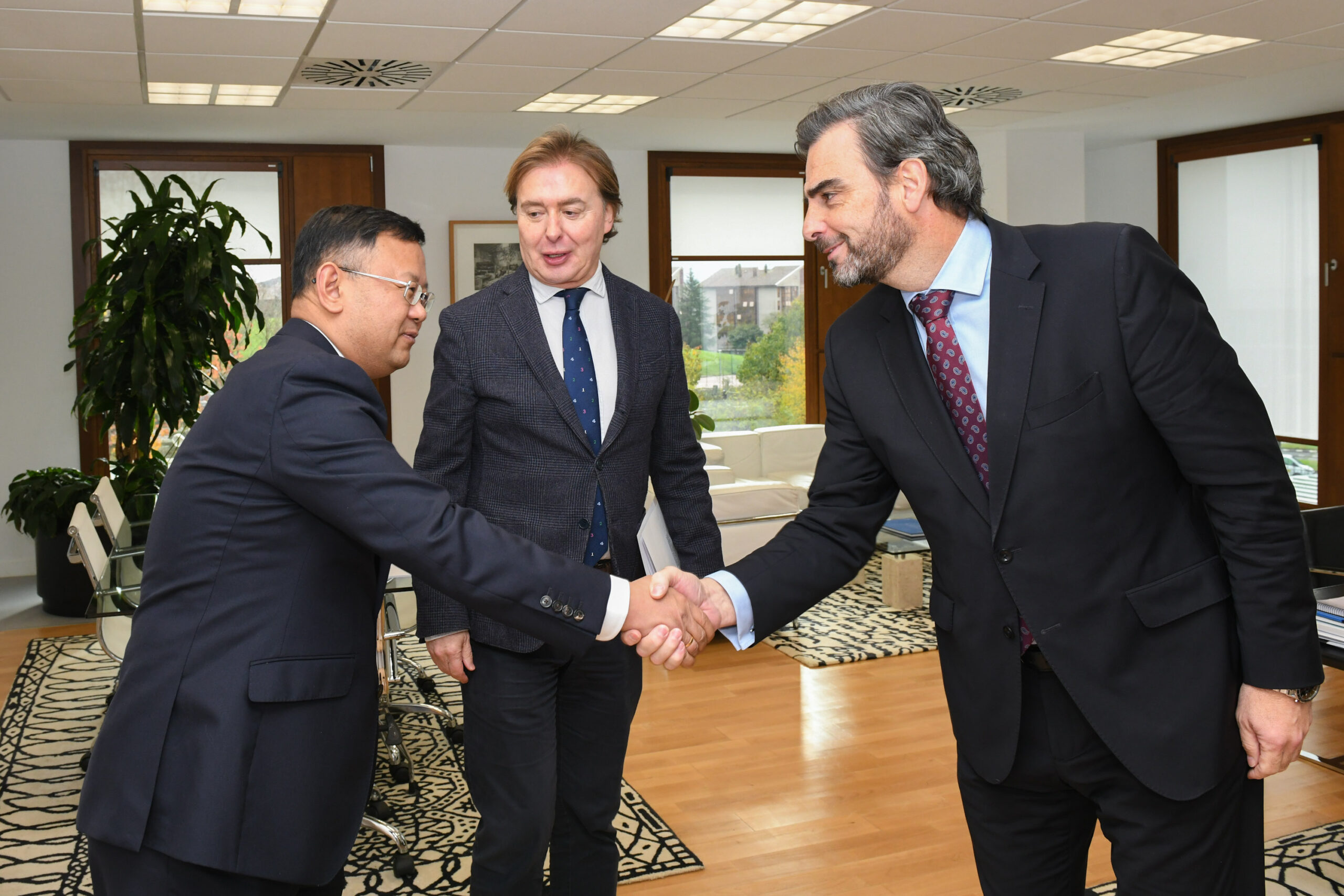 20251203ReunionMinistroEmbaixadaChinaEspaña (2)