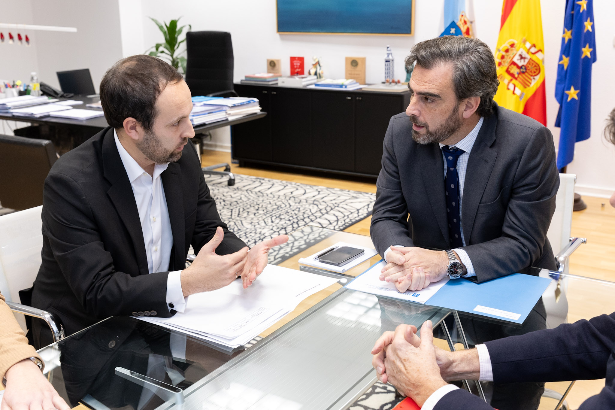 20251204ReunionAlcaldeLousame (1)