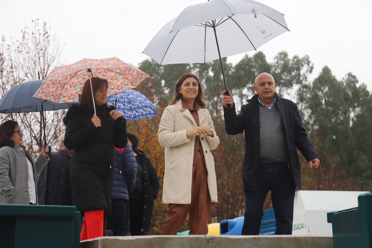 20251205 AVMVisitaPuntoLimpoTouro2