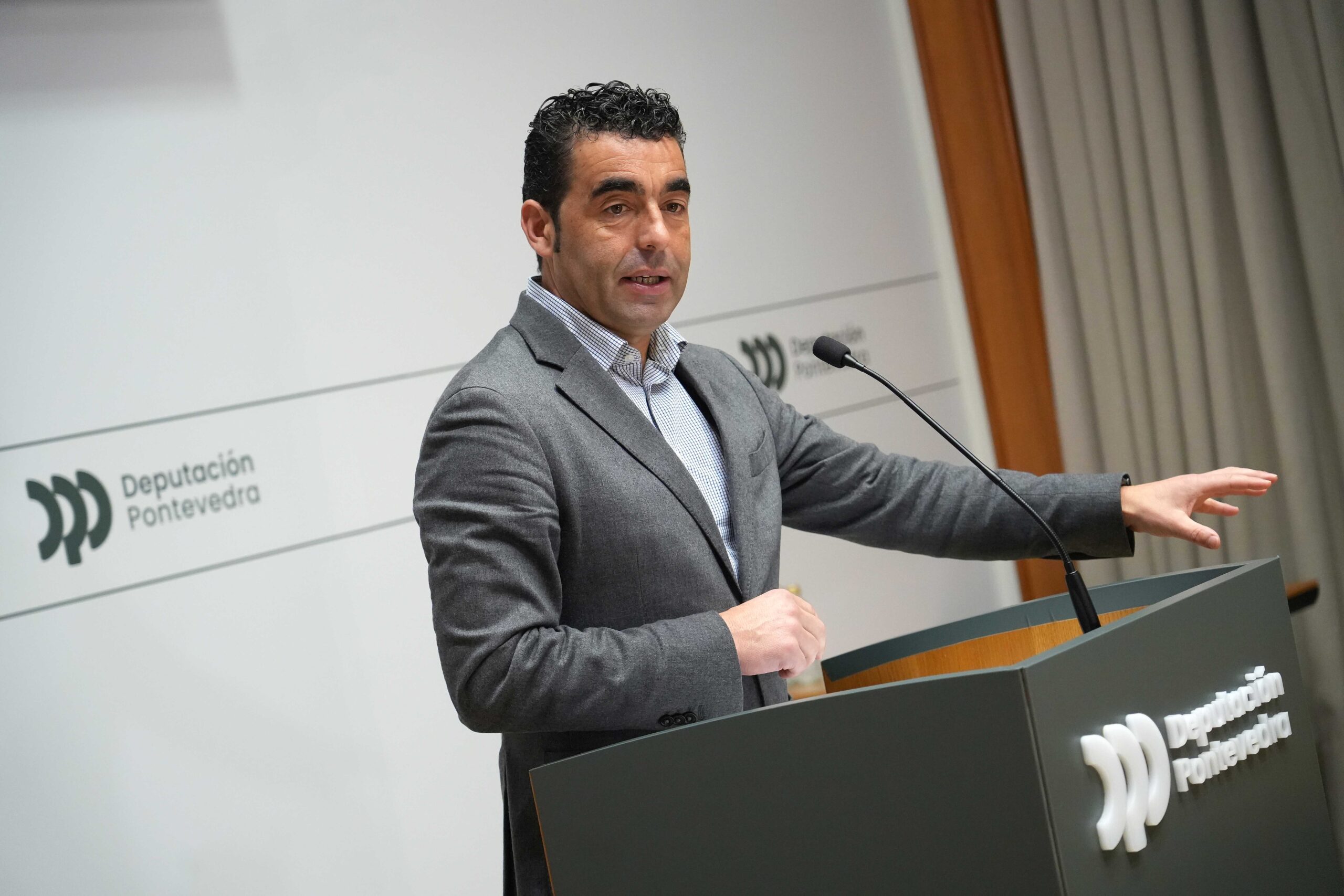 20251205_conferenciaprensa_rafaestevez_08