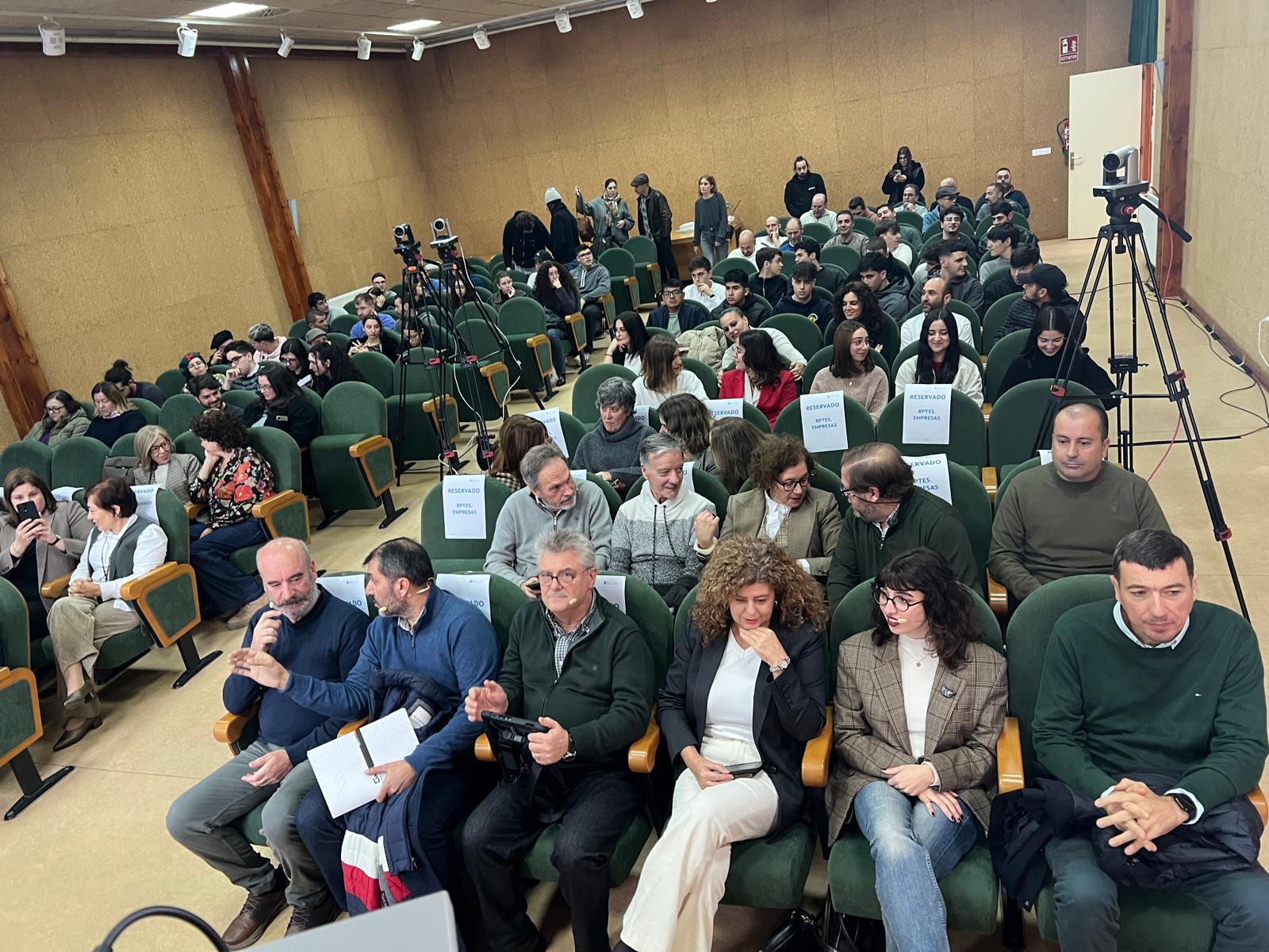 20251212 fOTO XornadasCanteriaPoio