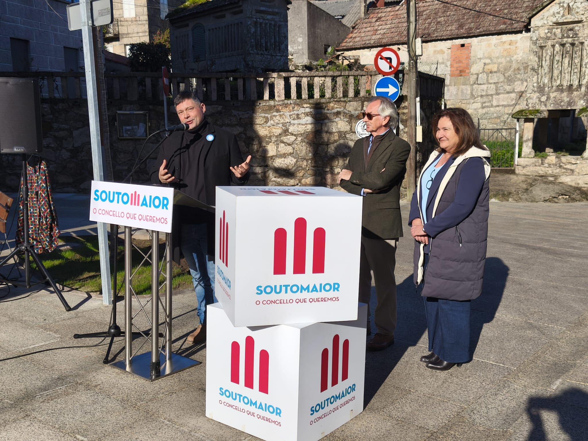 MANU LOURENZO, ENRIQUE URCOLA E ANA ORTIZ