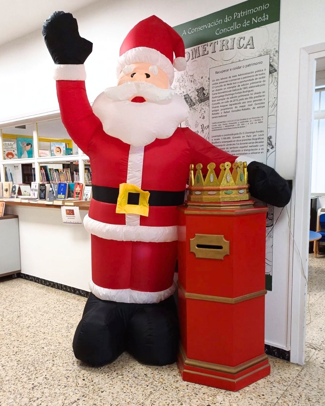 buzón real na biblioteca