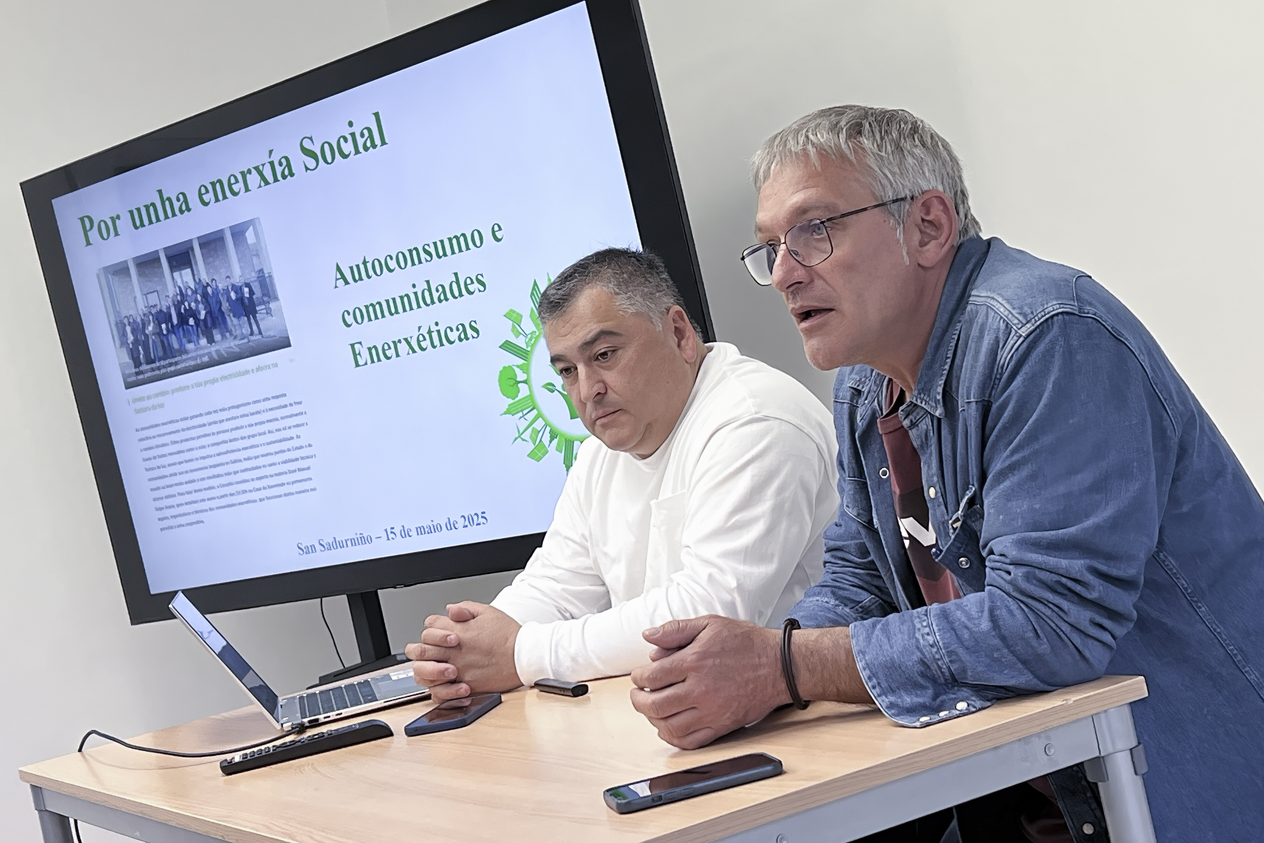 foto arquivo xuntanza informativa mes de maio