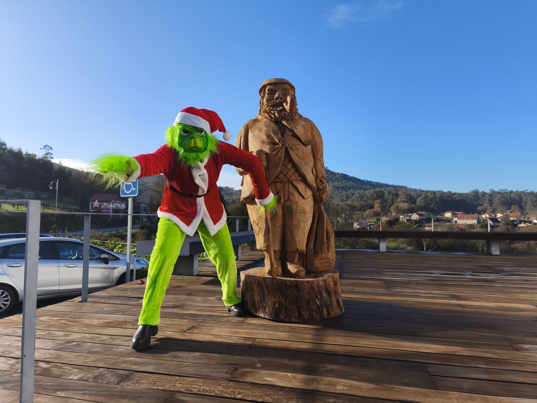 grinch no concello de Soutomaior