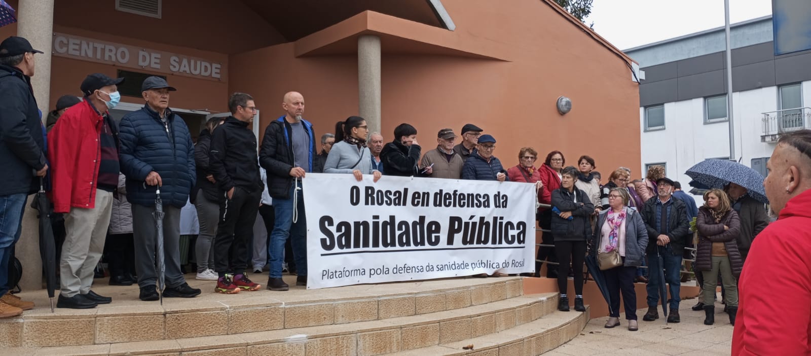 Uěltima concentracioěn en defensa da sanidade puěblica celebrada no Rosal 03