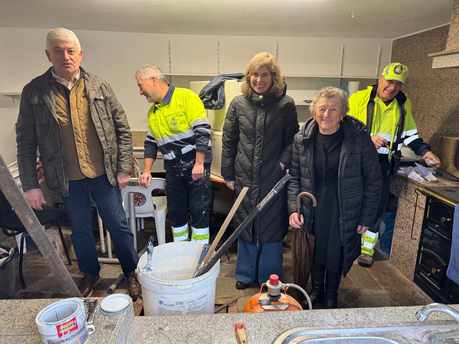 mellora casa dos veciños Paredes