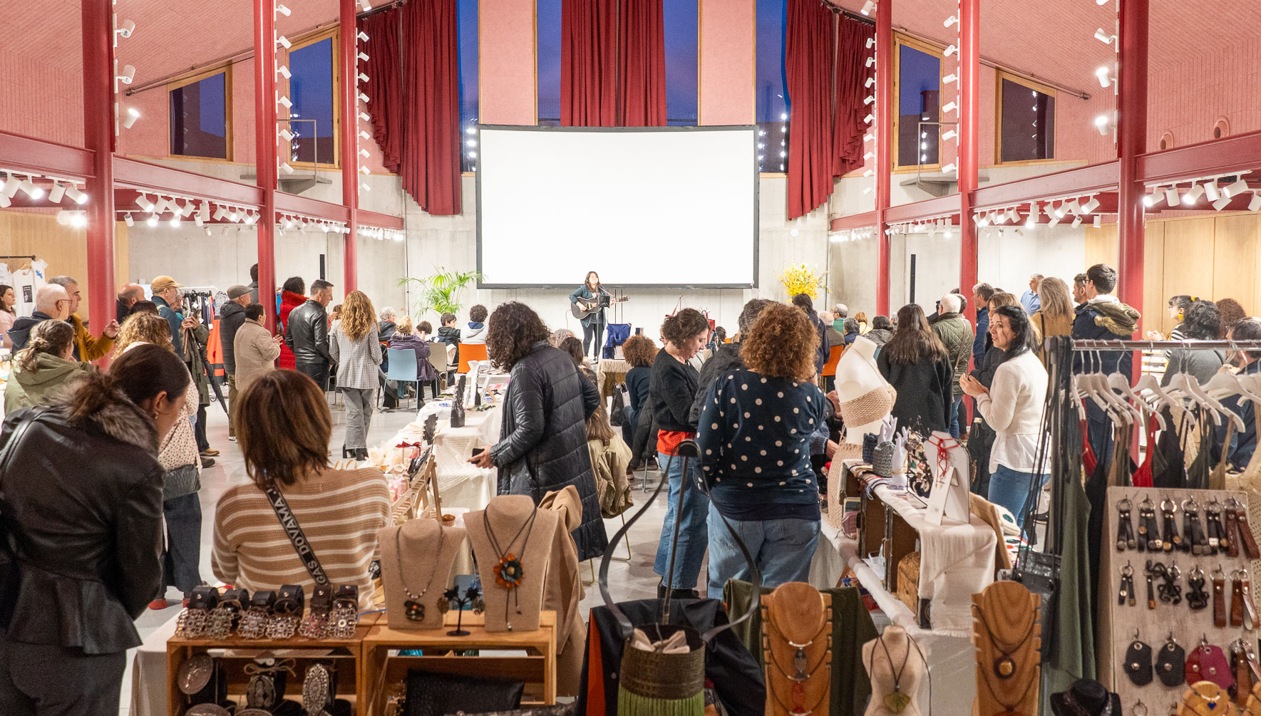 06022026 Mercado Elas Facedoras