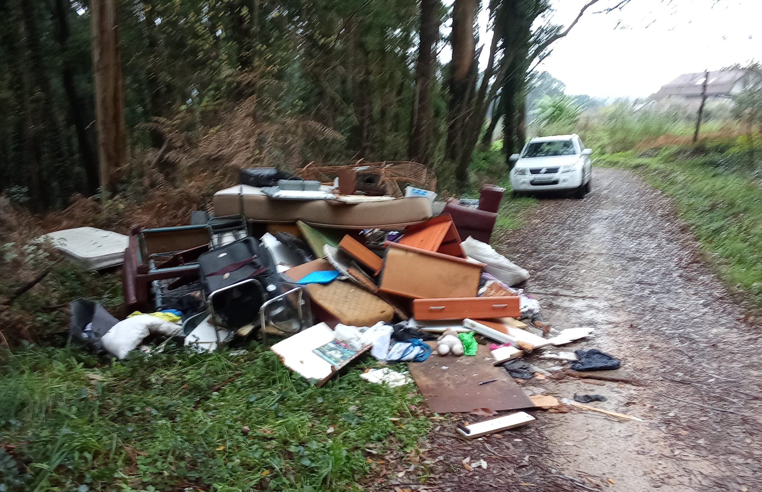 vertido.Senda.Auga.IMG_20251215_135015