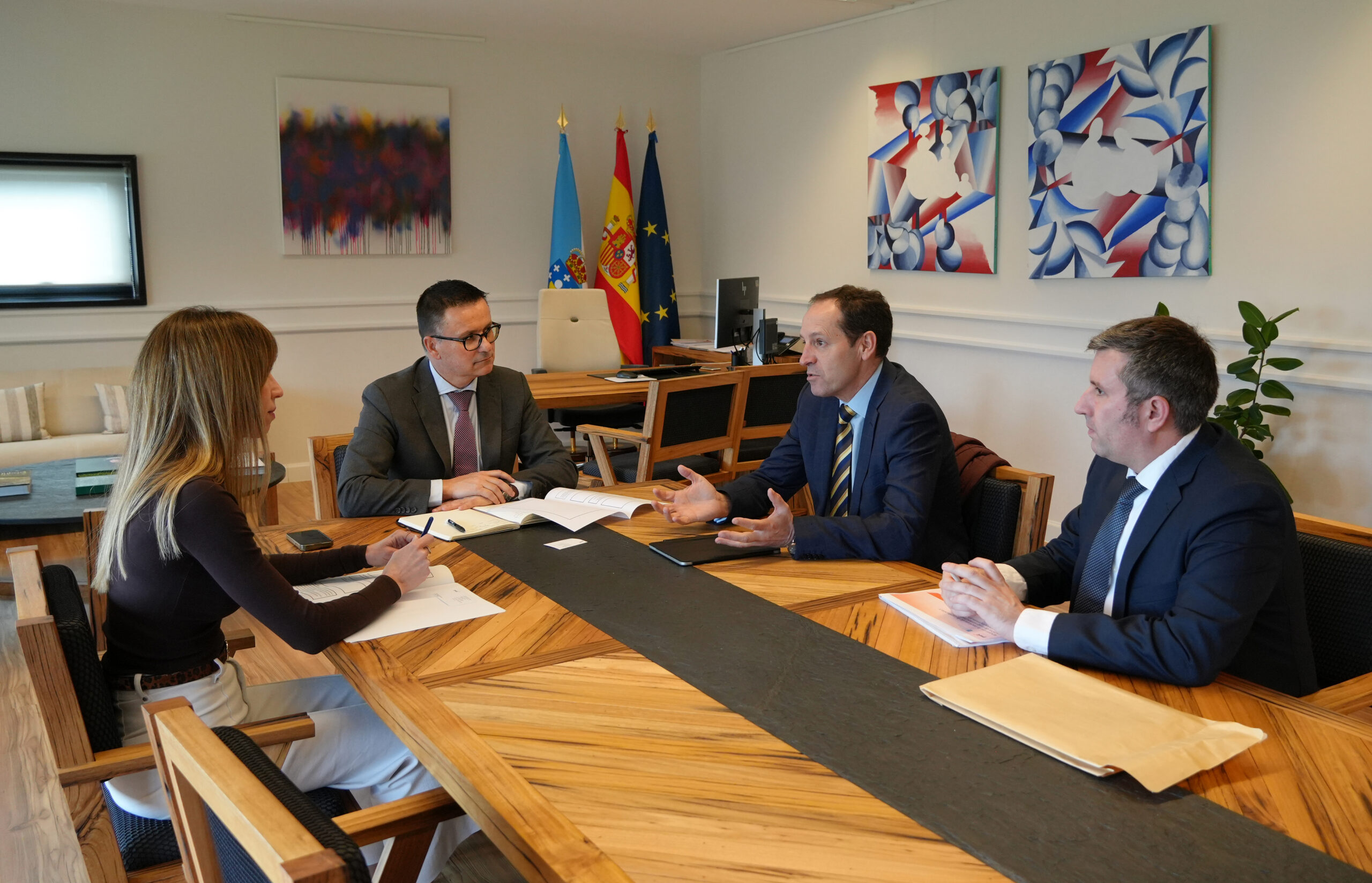 20260308ConselleiroReunionPwCGalicia