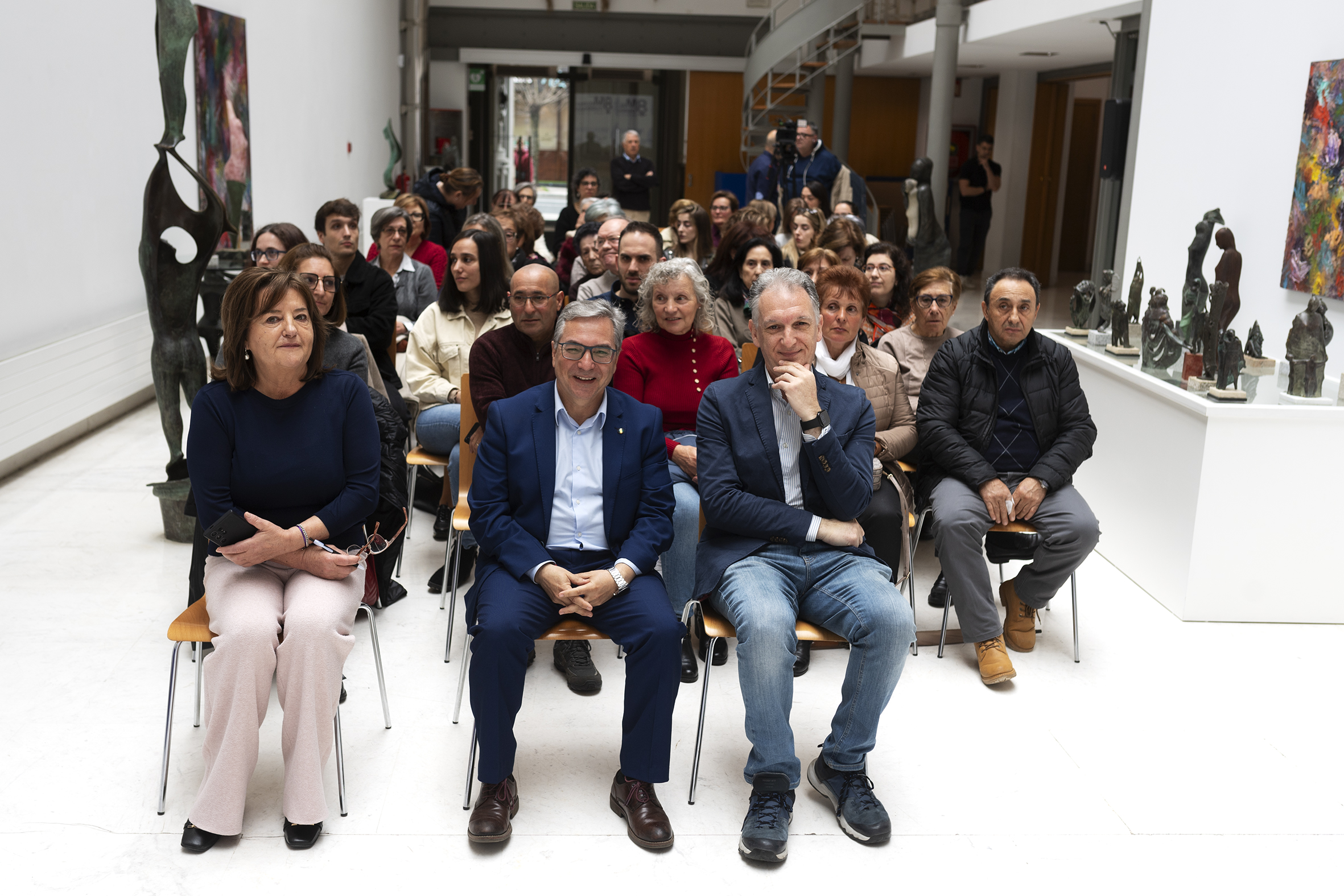 260309_Diplomas_8M_03