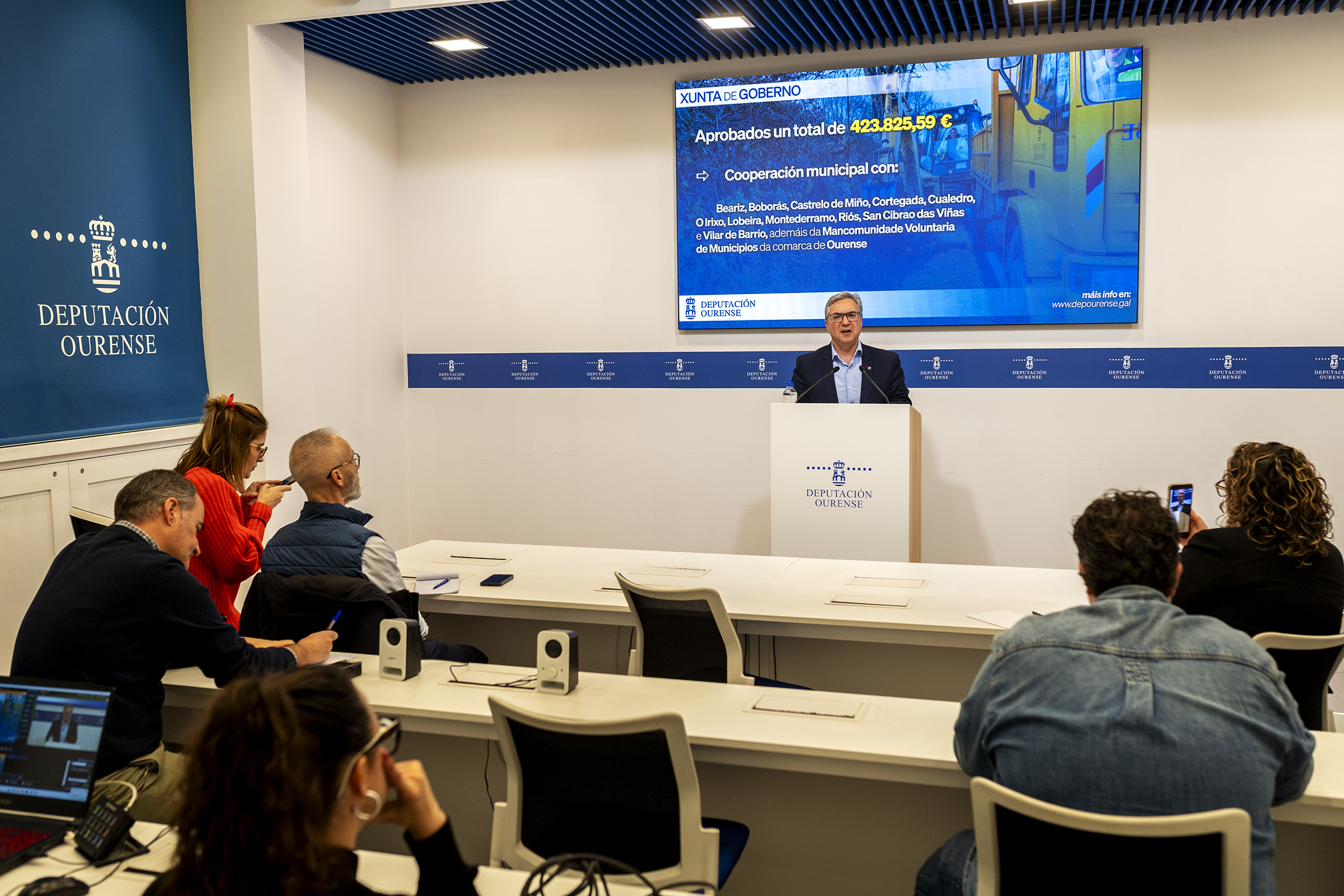 Rolda de prensa de Luis Menor Pérez (Presidente da Deputación Ourense).