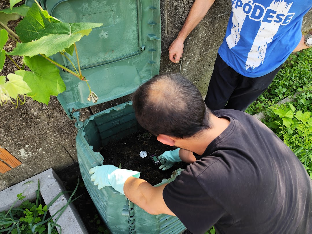 A POBRA – CAMPAÑA COMPOSTAXE1