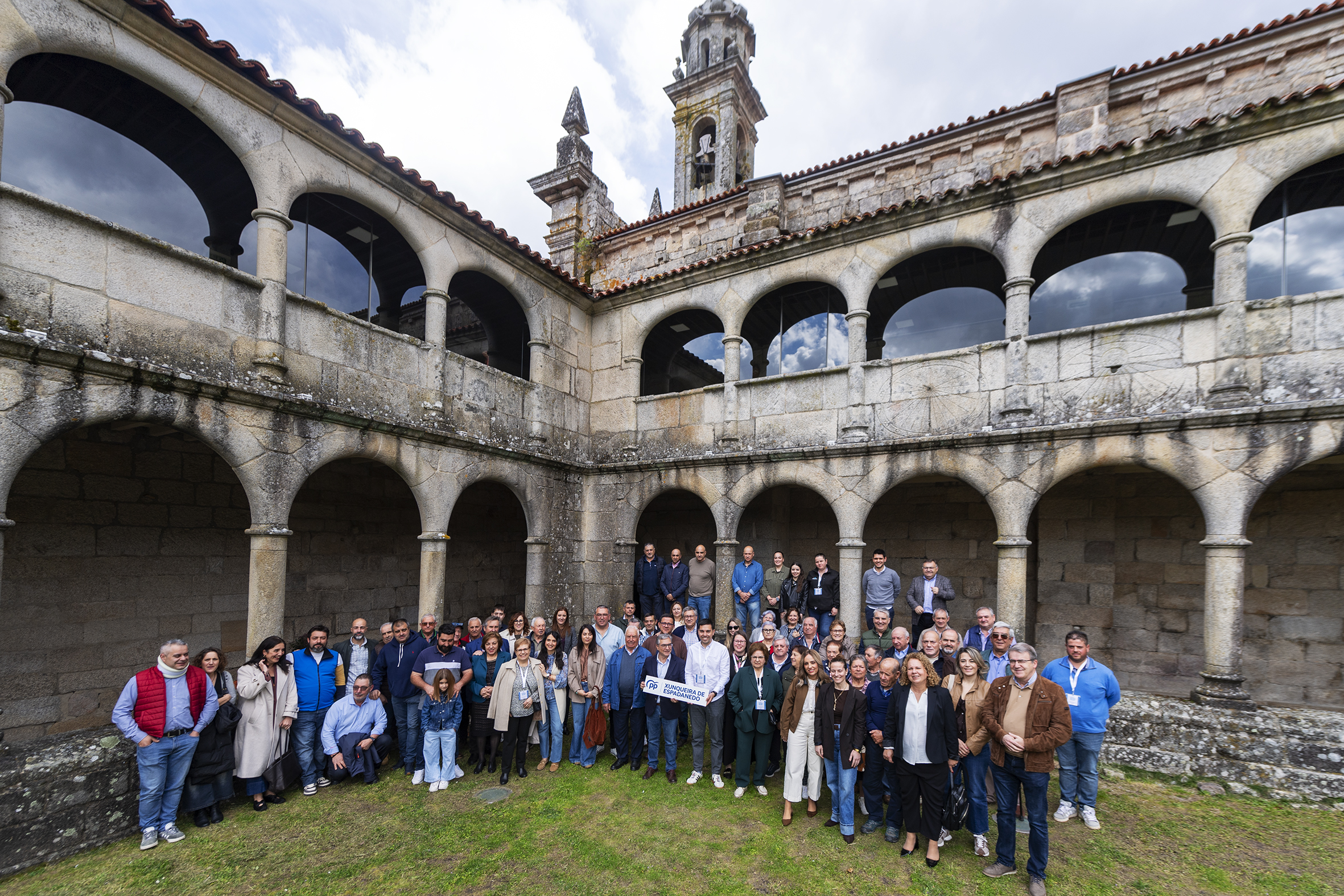 Foto congreso local PP Xunqueira de Ambia (2)