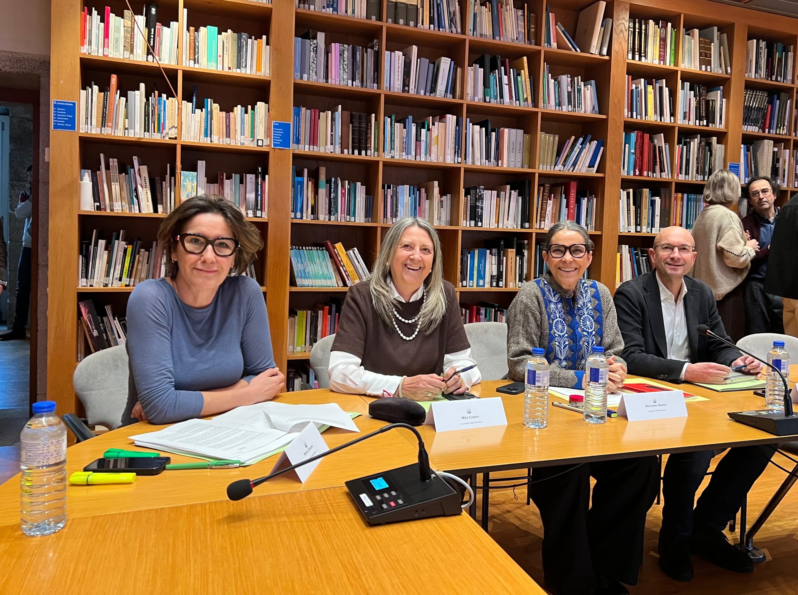 IMAXE – Gonzalo Muíños, Mercedes ROsón, Mila Castro e Marta Álvarez nunha sesión plenaria en Raxoi