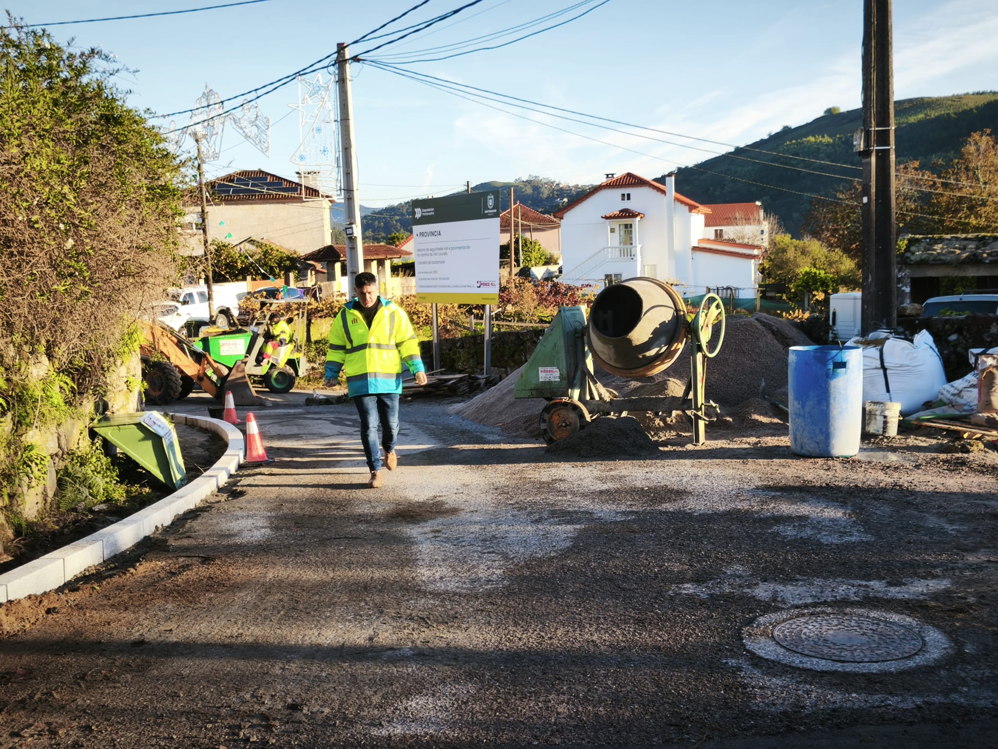 Manu Lourenzo visitando as obras do Val Sobral